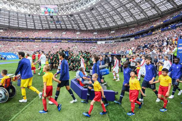 如今艾顿等 如今艾顿等